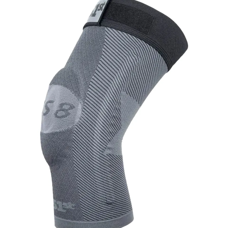 KS8 KNEE SLEEVE KNÄSKYDD